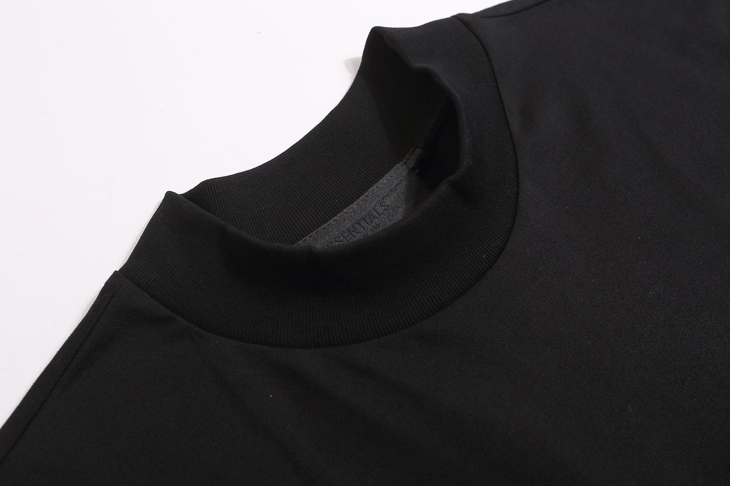 Fear of God Essentials Small Logo Short-Sleeve T-Shirt — detail