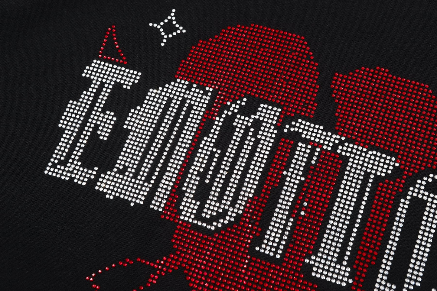 MIXED EMOTION Heart Graphic Short-Sleeve T-Shirt — detail