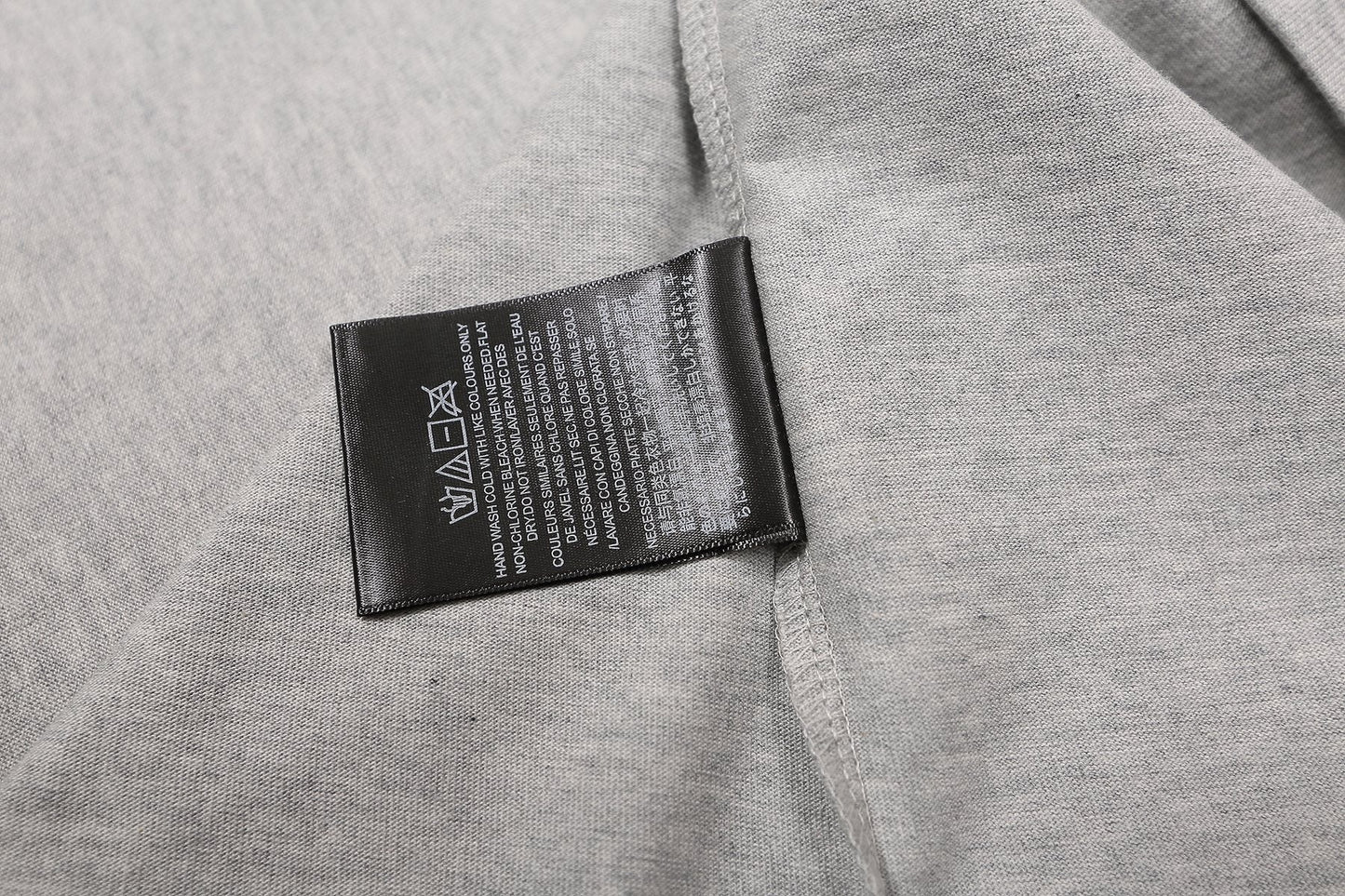 ESSENTIALS Fear of God State Graphic T-Shirt — neck_label