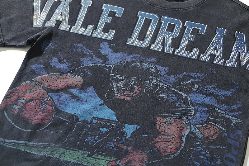 VALE USA Dreams Football Graphic T-Shirt — detail