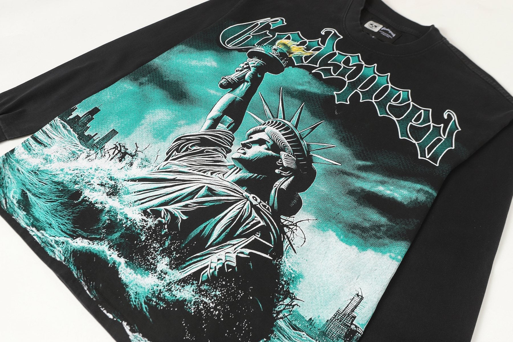 Godspeed Statue of Liberty Graphic Long-Sleeve T-Shirt — front