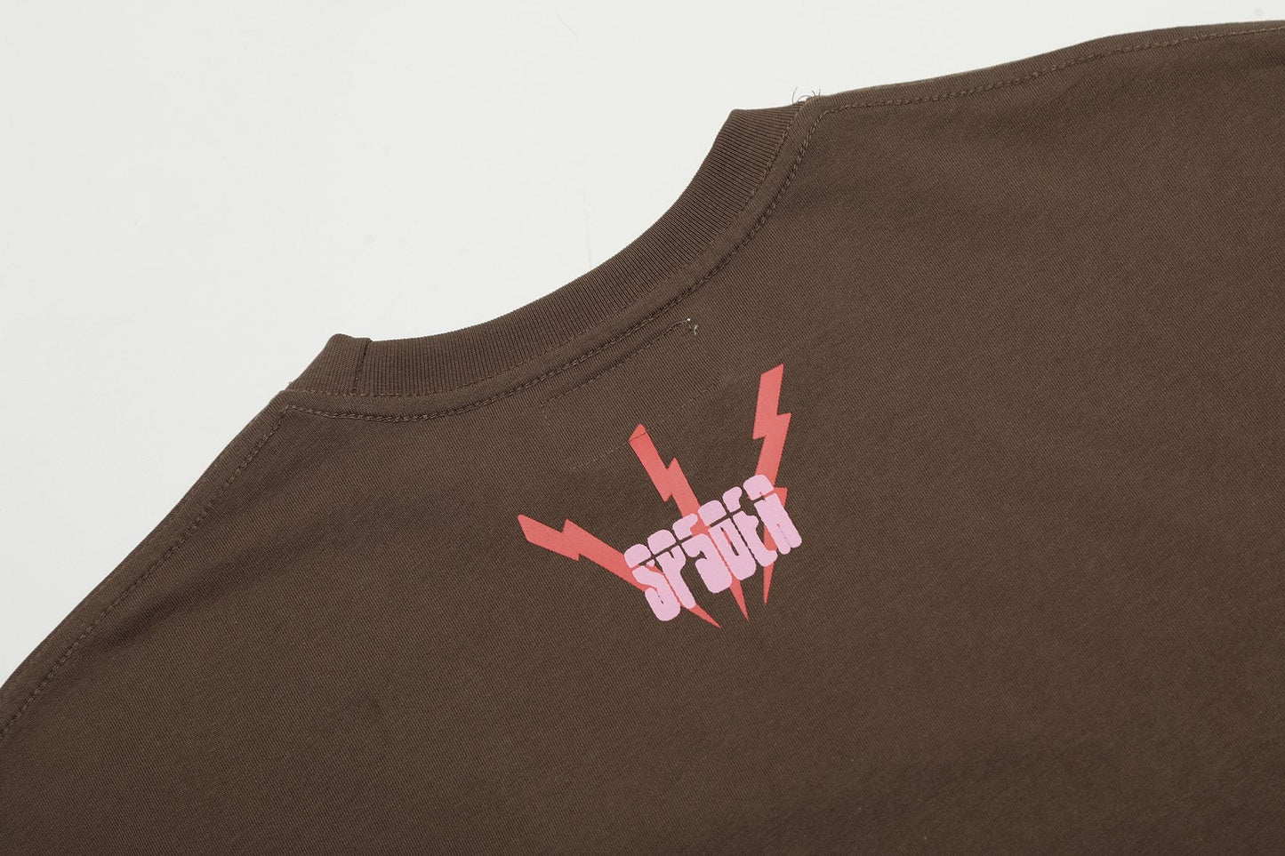 Sp5der Brown Spiderweb Star Graphic T-Shirt — detail