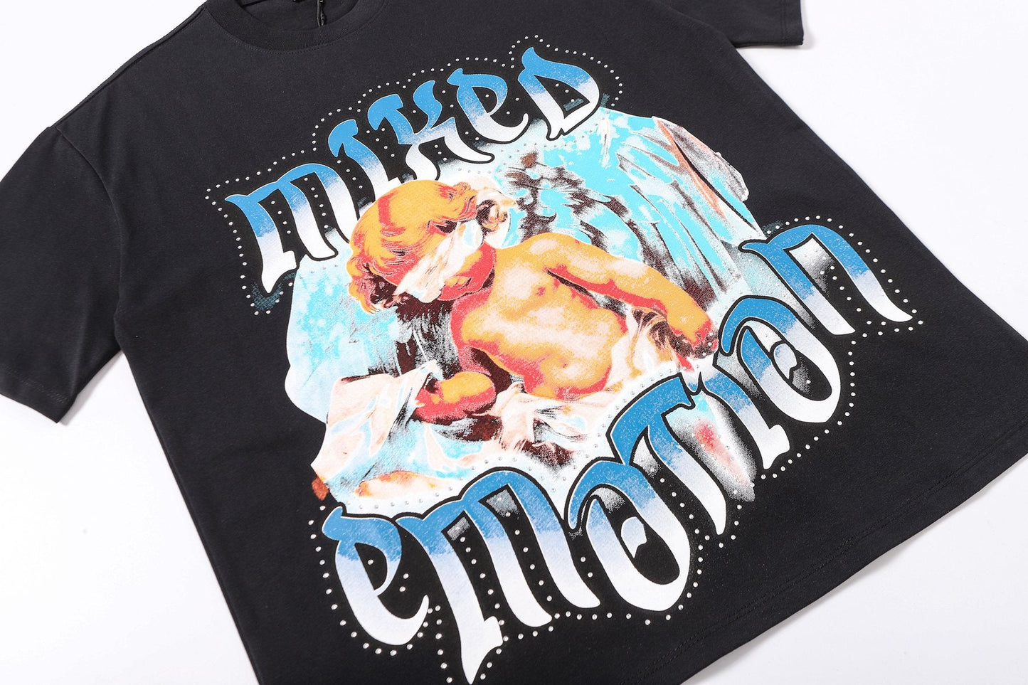 MIXED EMOTION Angel Back Graphic T-Shirt — detail