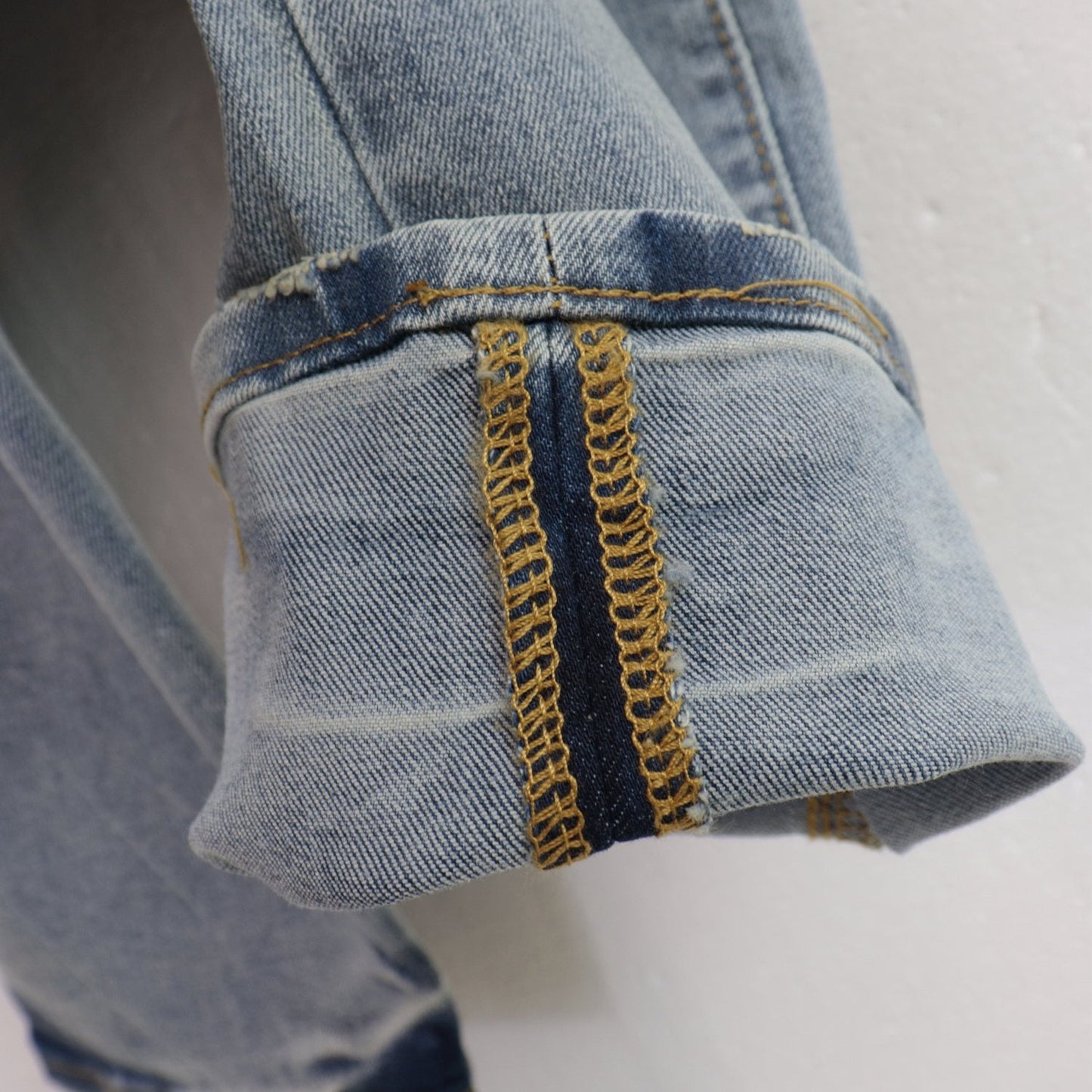 Purple Brand Light Blue Washed Jeans — detail