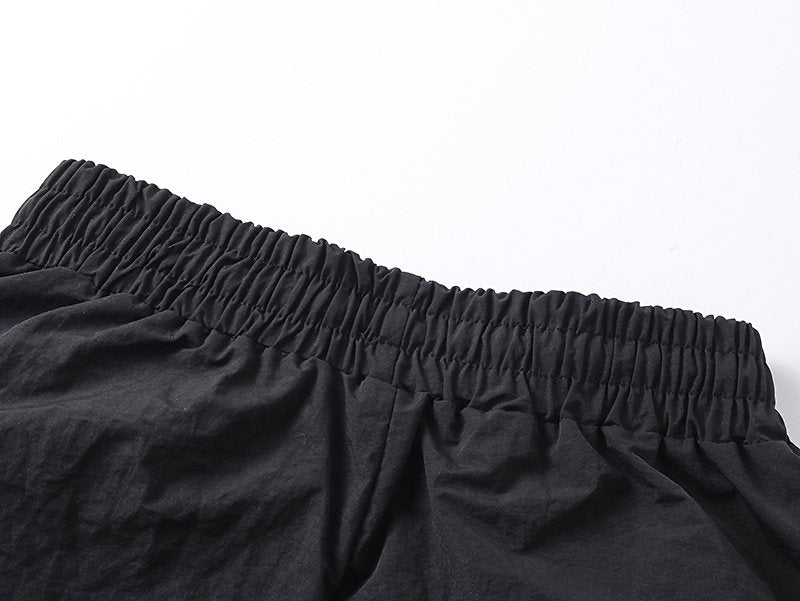 MIXED EMOTION Black Front Graphic Appliqué Shorts — detail