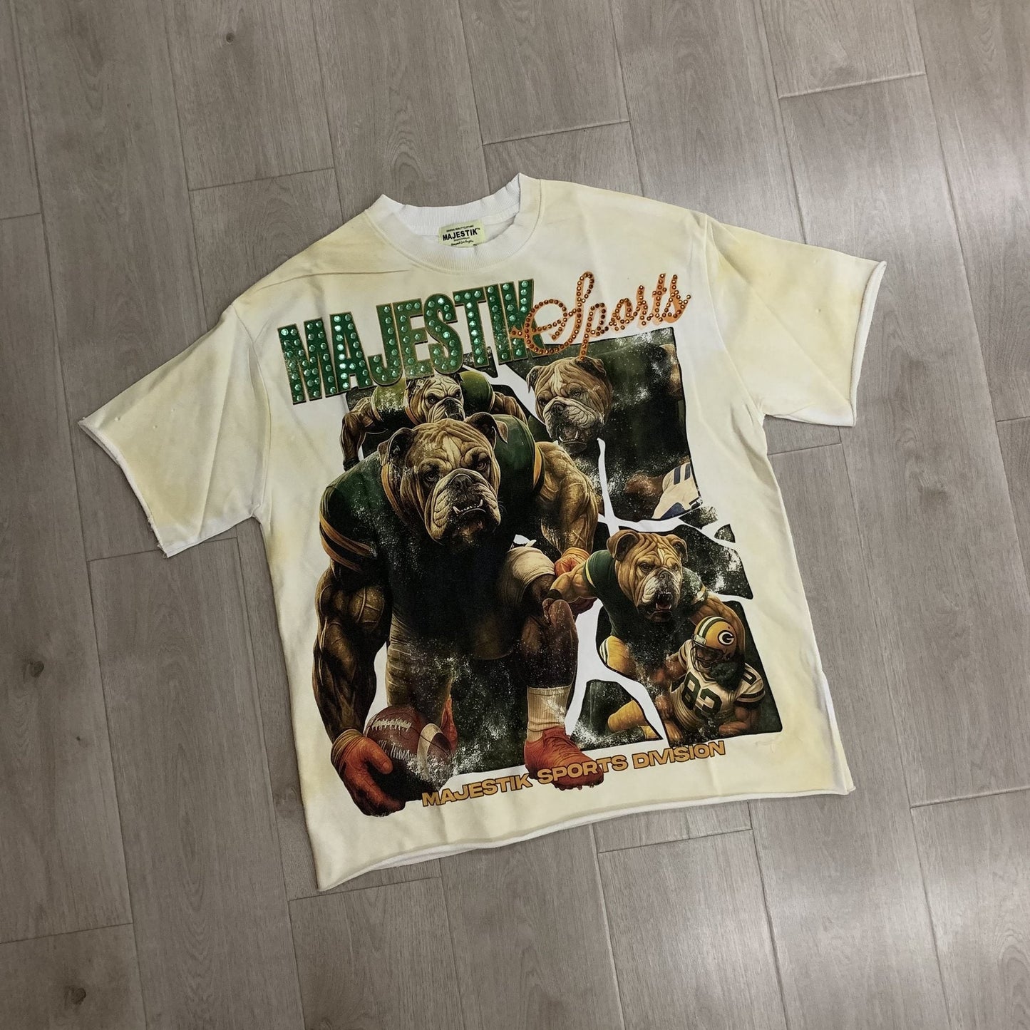 MAJESTIK Bulldog Graphic Short-Sleeve T-Shirt — front