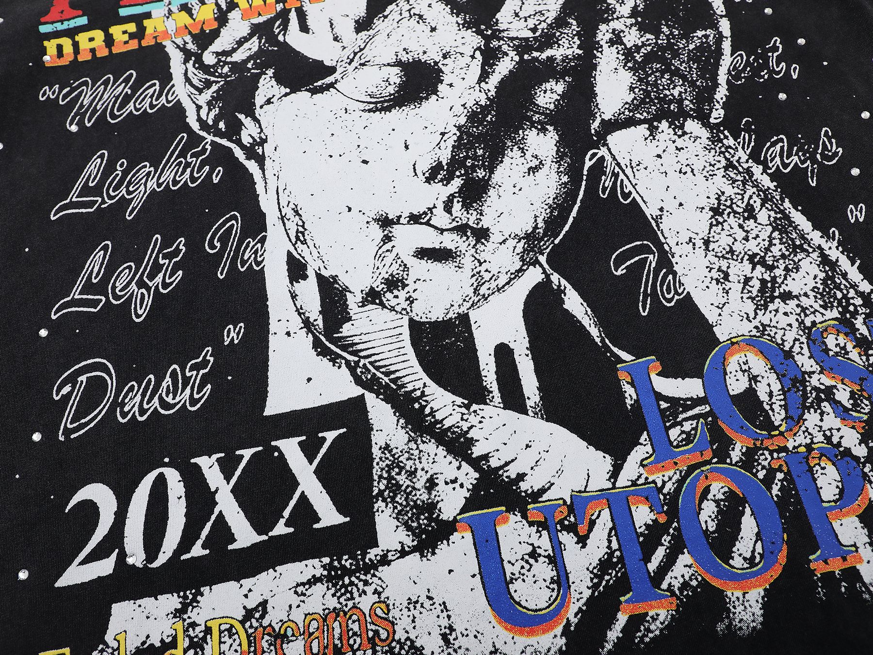 FIRST ROW Lost Utopia Illusion Cropped Graphic T-Shirt — detail