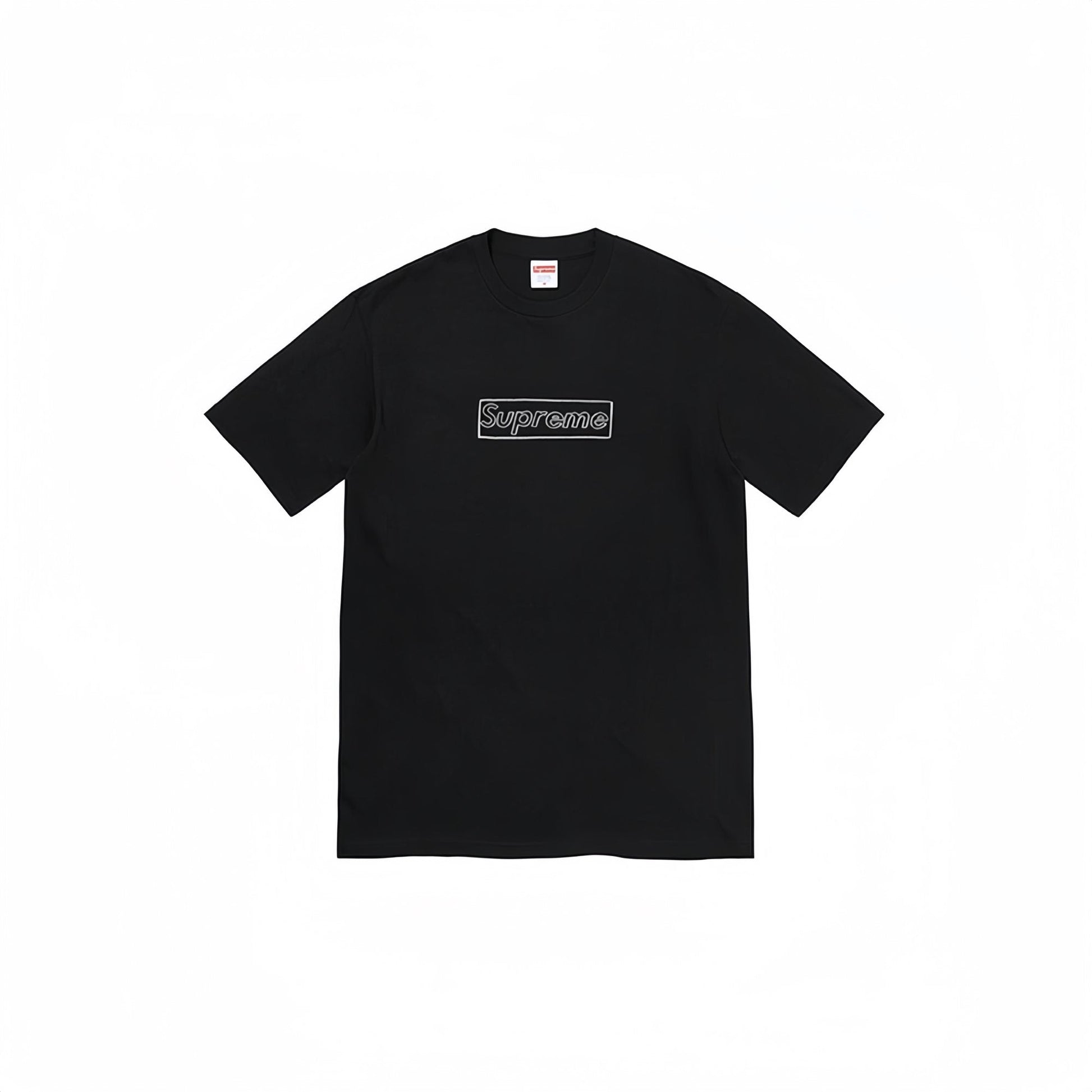 Supreme Chalk Logo Graphic T-Shirt — hero