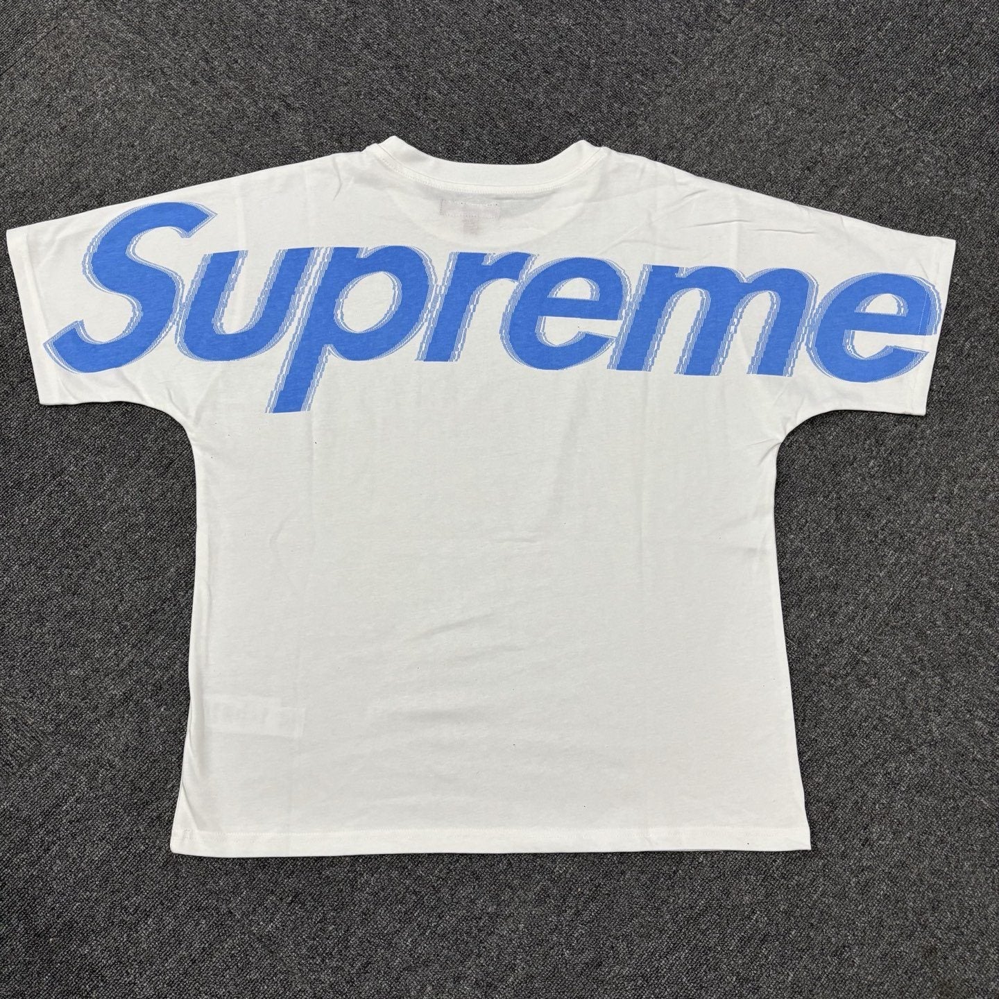 Supreme Oversized Wordmark Short-Sleeve T-Shirt — front