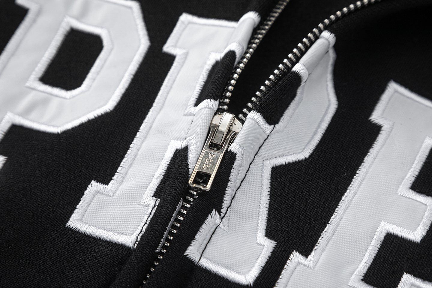 Supreme Front Appliqué Zip Hoodie — detail