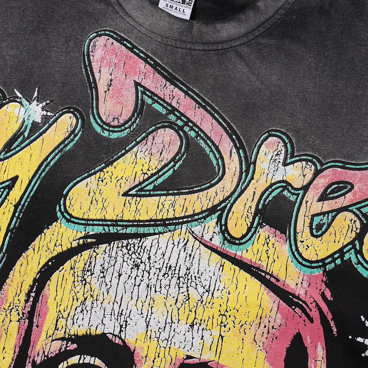 VALLEY Statue Portrait Graphic T-Shirt — detail