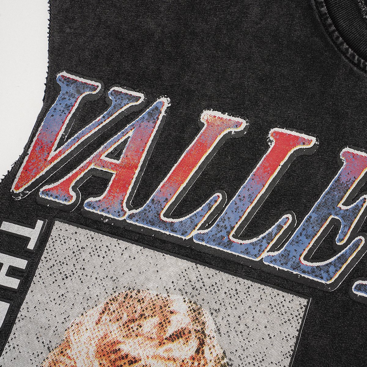 VALLEY Dreams Graphic Sleeveless T-Shirt — detail