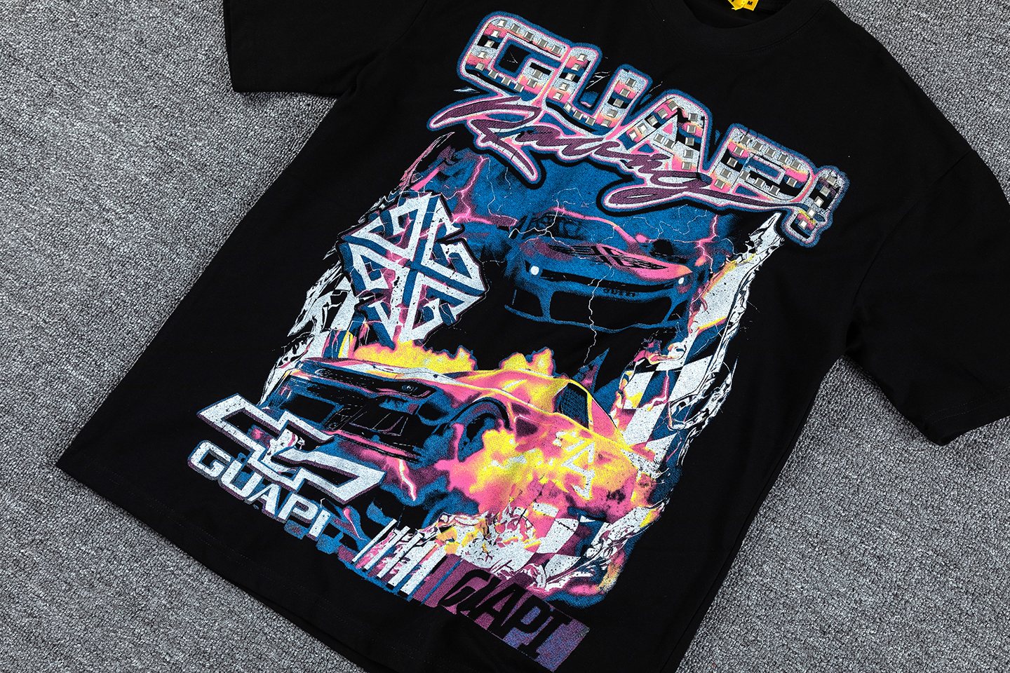 GUAPI Racing Geometric Short-Sleeve T-Shirt — front