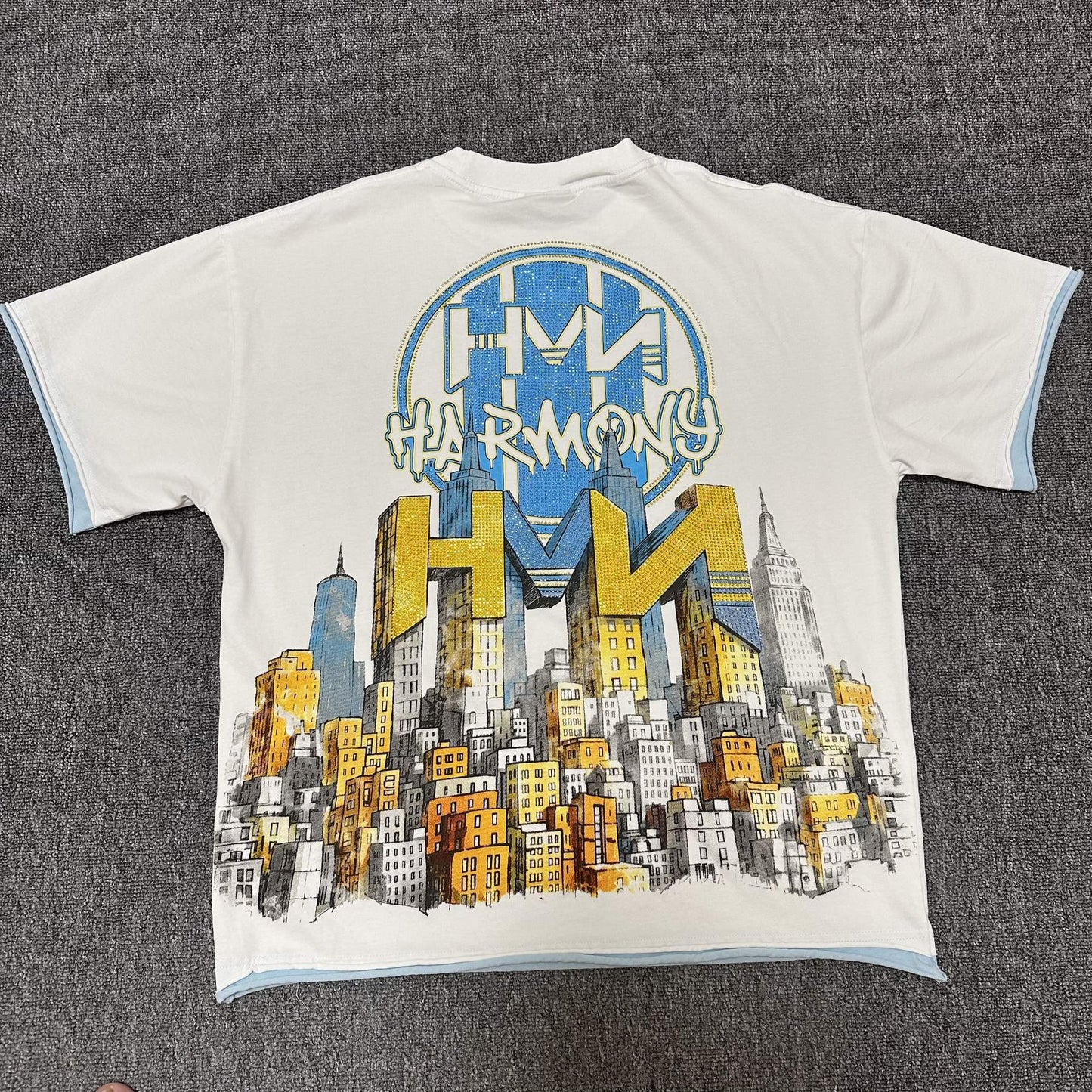 HARMONY City Graphic Contrast-Trim T-Shirt — back