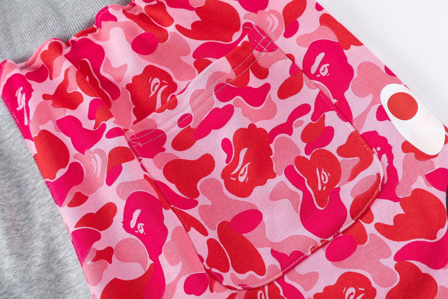 BAPE Shark Eye Graphic Sweat Shorts — detail