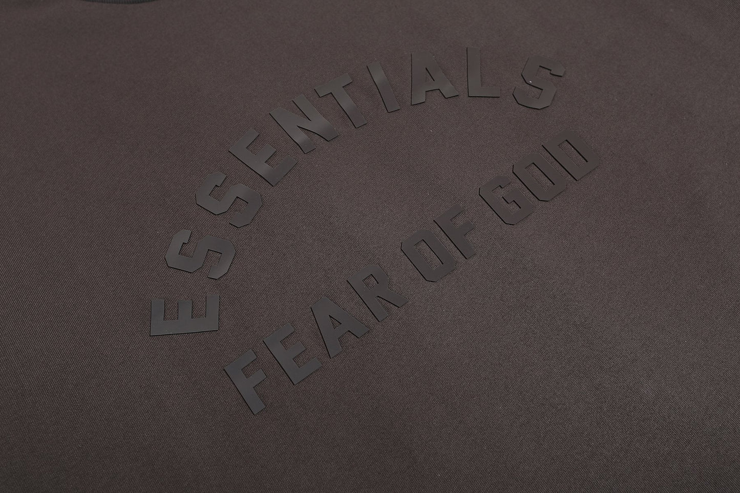 Fear of God Essentials Arched Logo Short-Sleeve T-Shirt — detail