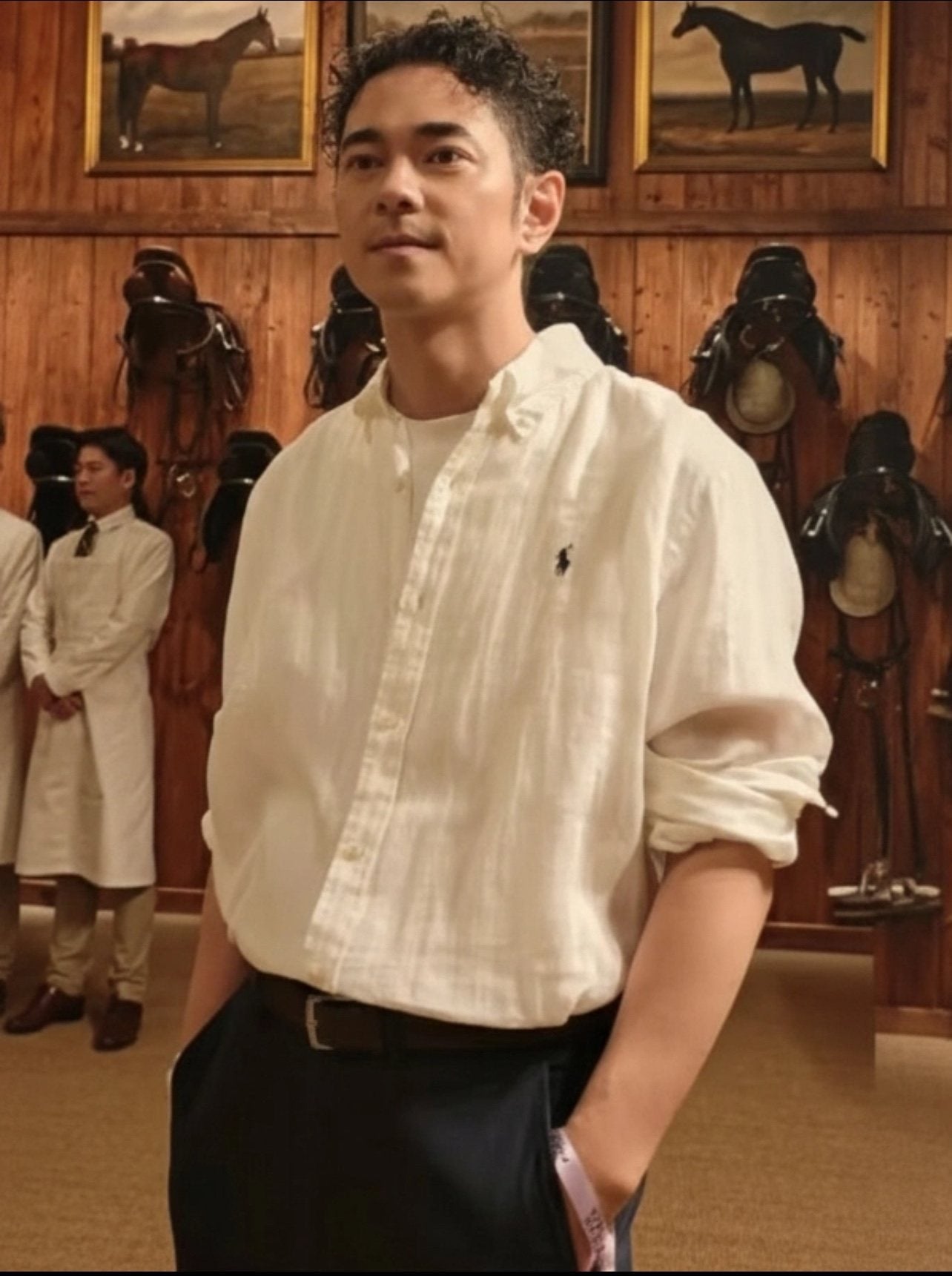 Test2-Ralph Lauren Ivory White Linen Long-Sleeve Shirt — model